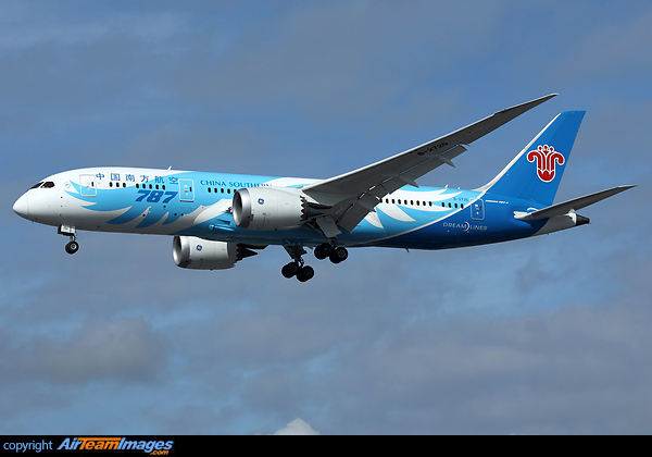 China Southern Airlines flight CZ303 from Guangzhou to London Heathrow service has been changed from the Airbus A330 to their new Boeing 787-8 Dreamliner aircraft. Boeing 787-8 Dreamliner