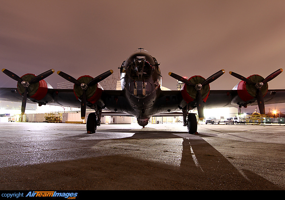 Boeing B-17G Flying Fortress Boeing B-17G Flying Fortress