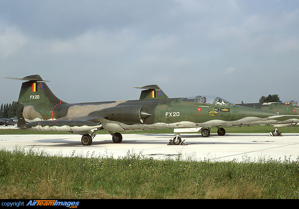 F-104G FX20 (with FX99) of 10 Wing Kliene Brogel at the 1982 Gutersloh Tiger Meet hosted that year by 230 Sqn/RAF. Lockheed F-104G Starfighter