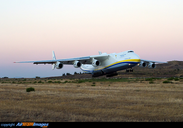 Antonov An-225 Mriya Antonov An-225 Mriya