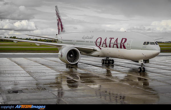 Boeing 777-2DZ/LR Boeing 777-2DZ/LR