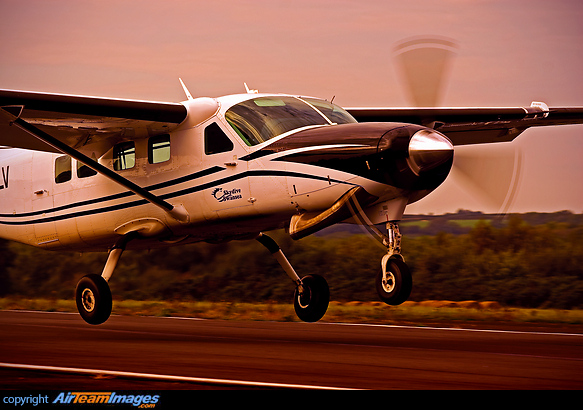 Cessna 208B Grand Caravan Cessna 208B Grand Caravan