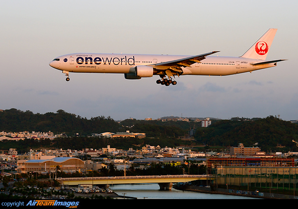 Boeing 777-346 Boeing 777-346