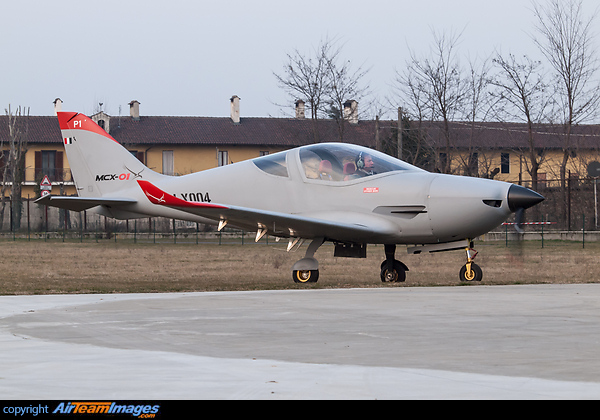 In March 2011, at the Turin/Aeritalia airport, a graceful, grey painted, two-seater ultralight made its first appearance. It was the prototype (P1) of the new MCX-01, where the type designation seems to suggest that Commander Maurizio Cheli had taken a significant part in its design. In fact, the local aviation community was well aware that the former astronaut and test pilot was working on a new project regarding a high-performance ultralight.
The prototype MCX-01 is powered by 115 hp Rotax 914 UL turbo engine driving a two-blade Alisport Idrovario HS variable pitch propeller. The Turin-based DigiSky company was responsible for the integration of the digital avionic suite. MCX-01