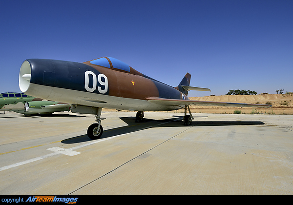 Dassault MD-450 Ouragan Dassault MD-450 Ouragan