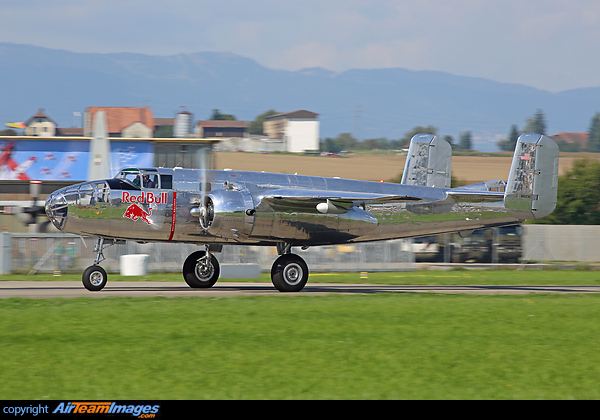 North American B-25J Mitchell North American B-25J Mitchell