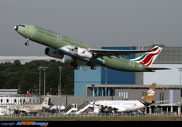 Airbus A330-343 Airbus A330-343