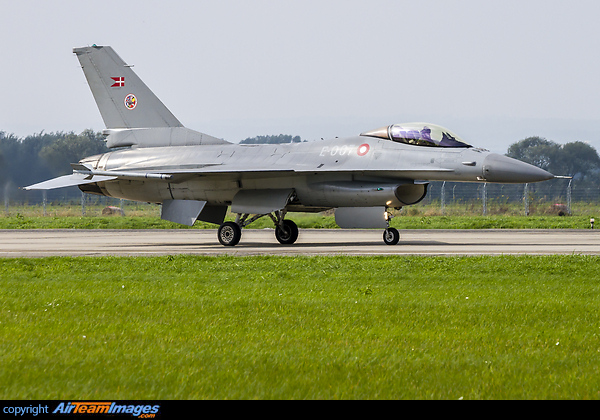 F-16AM Fighting Falcon F-16AM Fighting Falcon