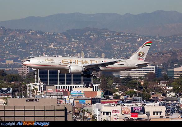 Boeing 777-237/LR Boeing 777-237/LR
