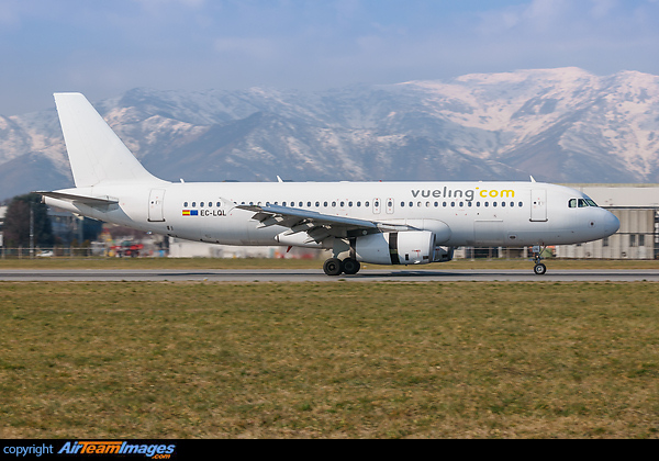 Airbus A320-232 Airbus A320-232