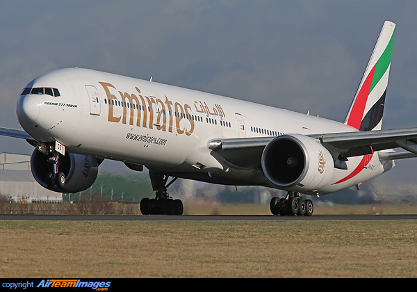 Boeing 777-31H/ER Boeing 777-31H/ER