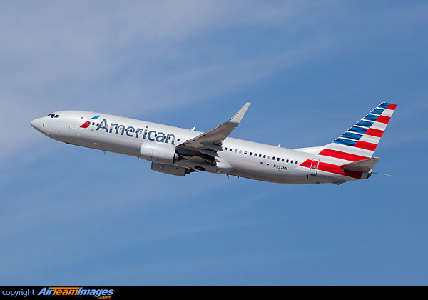 Boeing 737-823 Boeing 737-823