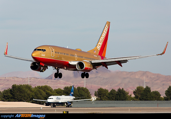 Boeing 737-7H4 Boeing 737-7H4