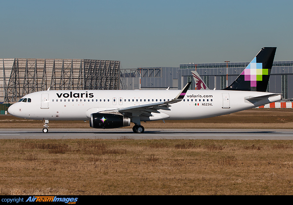 About to leave Hamburg-Finkenwerder for its delivery flight... Airbus A320-233