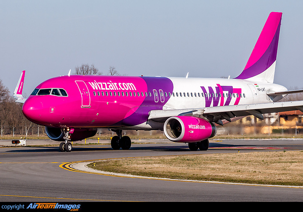 Airbus A320-232 Airbus A320-232