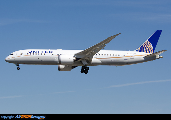 Boeing 787-9 Dreamliner Boeing 787-9 Dreamliner
