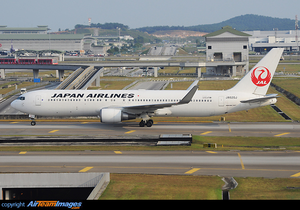 Boeing 767-346/ER Boeing 767-346/ER