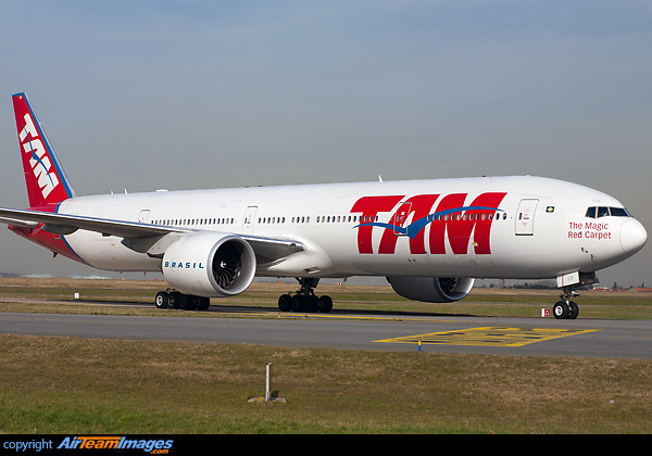 Boeing 777-32W/ER Boeing 777-32W/ER