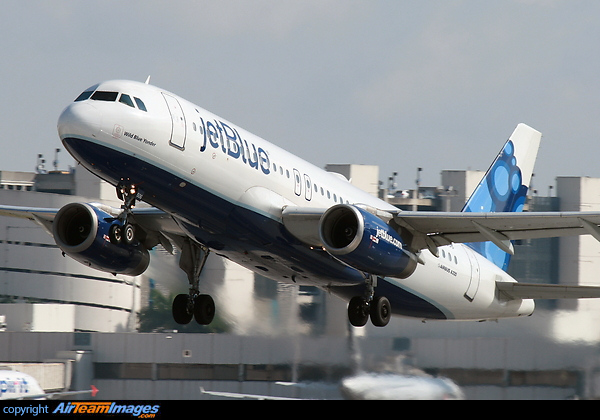 Airbus A320-232 Airbus A320-232