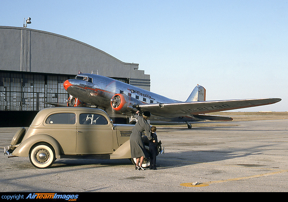 Douglas DC-3-277B Douglas DC-3-277B