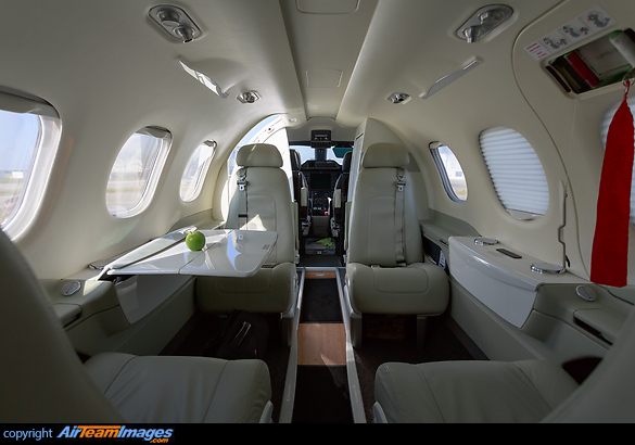Embraer EMB-500 Phenom 100 Embraer EMB-500 Phenom 100