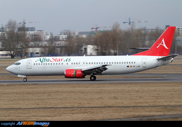 Boeing 737-408 Boeing 737-408