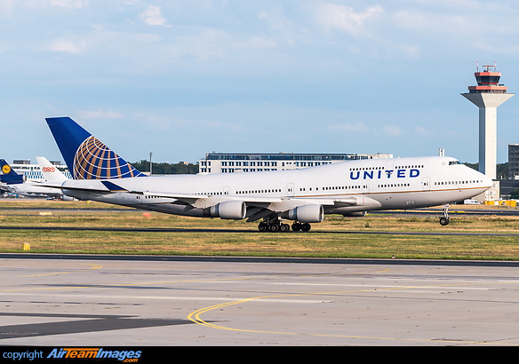 Boeing 747-422 Boeing 747-422