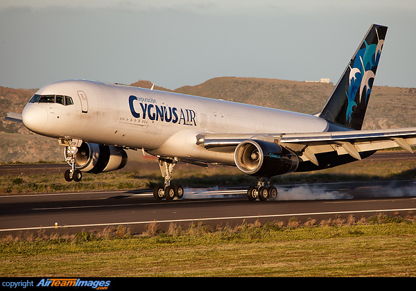 Boeing 757-256(PCF) Boeing 757-256(PCF)