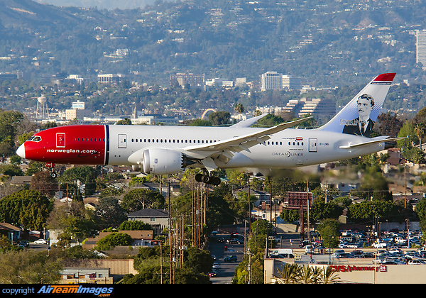Boeing 787-8 Dreamliner Boeing 787-8 Dreamliner