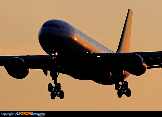 Airbus A330-223 Airbus A330-223