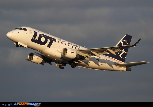 Embraer ERJ-170LR Embraer ERJ-170LR