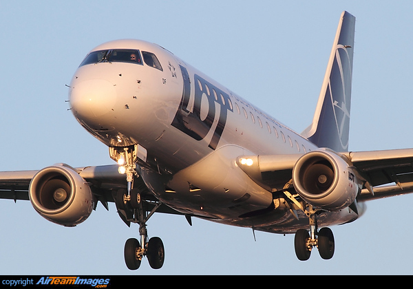 Embraer ERJ-170LR Embraer ERJ-170LR