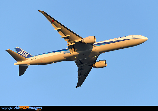 Boeing 777-381/ER Boeing 777-381/ER