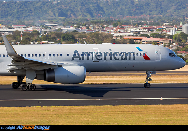 Boeing 757-223 Boeing 757-223