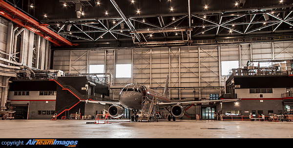 Airbus A319-114 Airbus A319-114
