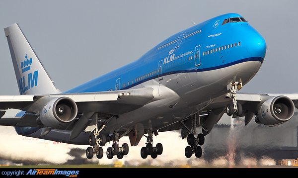 Boeing 747-406M Boeing 747-406M