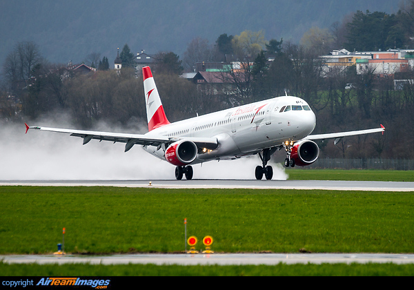 new Austrian livery Airbus A321-111