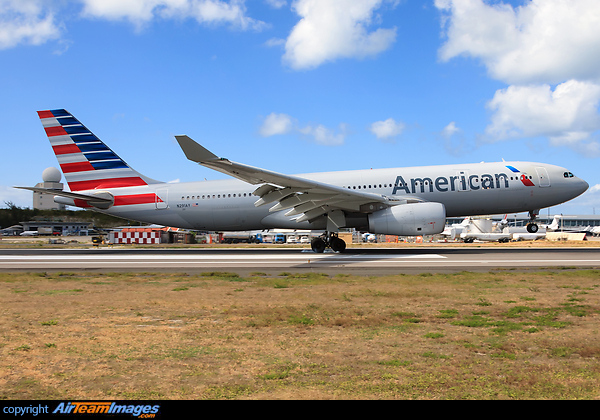 Airbus A330-243 Airbus A330-243