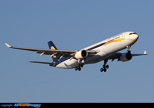 Airbus A330-302 Airbus A330-302