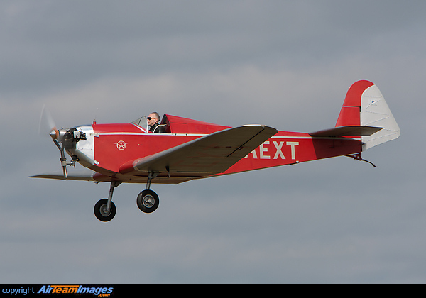 The only remaining Dart Kitten flying in the world seen here at the Easter Fly in. Dart Kitten II