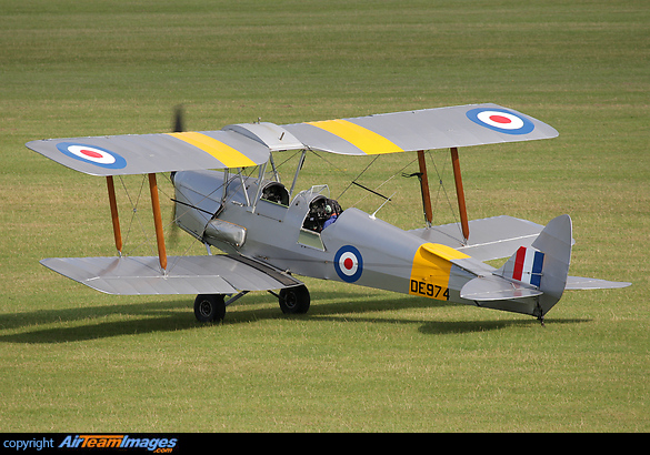DH-82A Tiger Moth DH-82A Tiger Moth