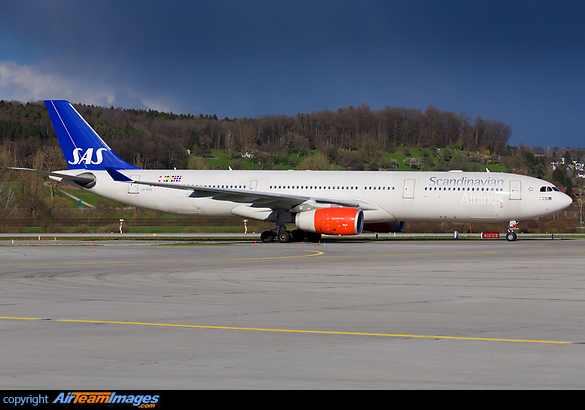 SAS Airbus 330-300 LN-RKM arriving at ZRH for a maintenance visit at SR Technics Airbus A330-343