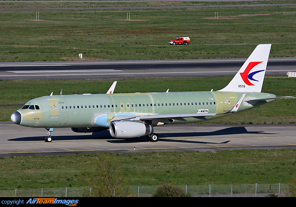 Airbus A320-232 Airbus A320-232