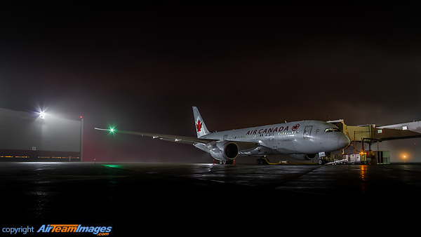 Boeing 787-8 Dreamliner Boeing 787-8 Dreamliner