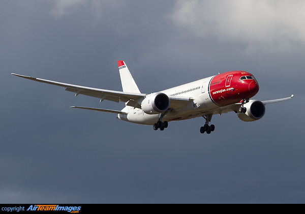 Boeing 787-8 Dreamliner Boeing 787-8 Dreamliner