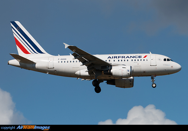 Airbus A318-111 Airbus A318-111