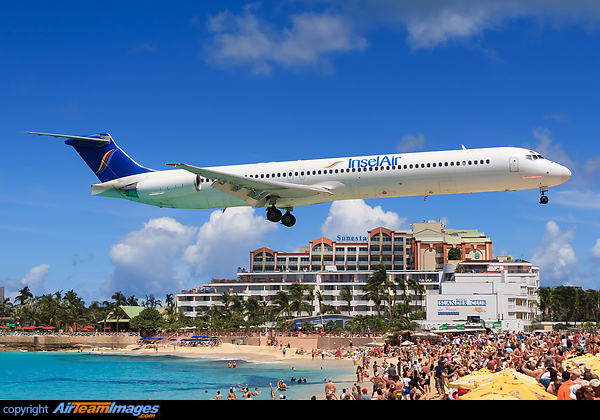 McDonnell Douglas MD-82 McDonnell Douglas MD-82