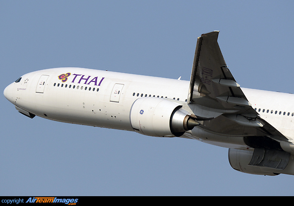Boeing 777-3D7/ER Boeing 777-3D7/ER