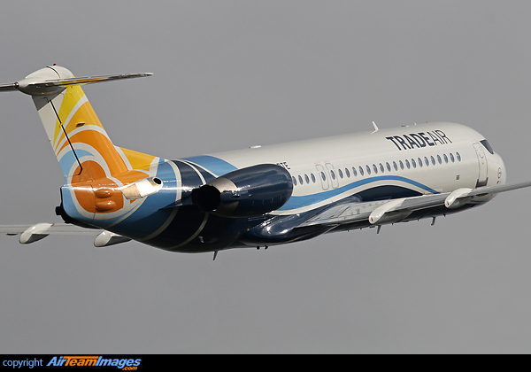 Operating for Croatia Airlines. Fokker 100