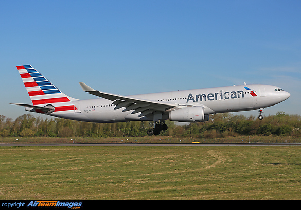 Airbus A330-243 Airbus A330-243